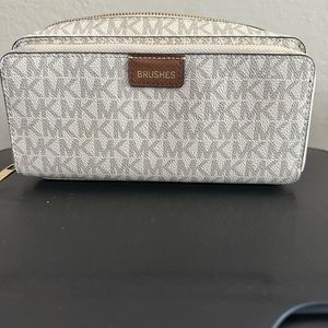 Micheal Kors makeup bag